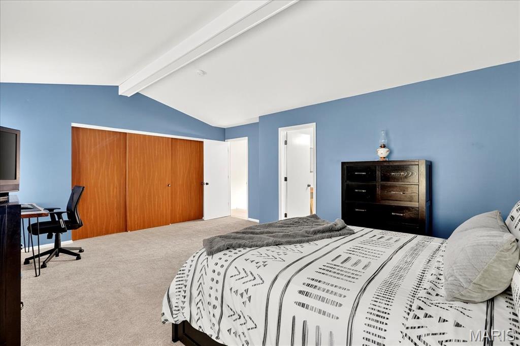 Maryland Heights, Missouri 63043, United States, 2 Bedrooms Bedrooms, ,3 BathroomsBathrooms,Residential,Active,235718