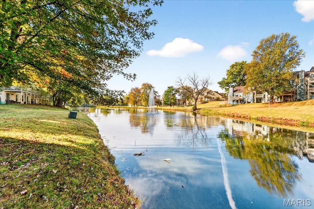 Maryland Heights, Missouri 63043, United States, 2 Bedrooms Bedrooms, ,3 BathroomsBathrooms,Residential,Active,235718