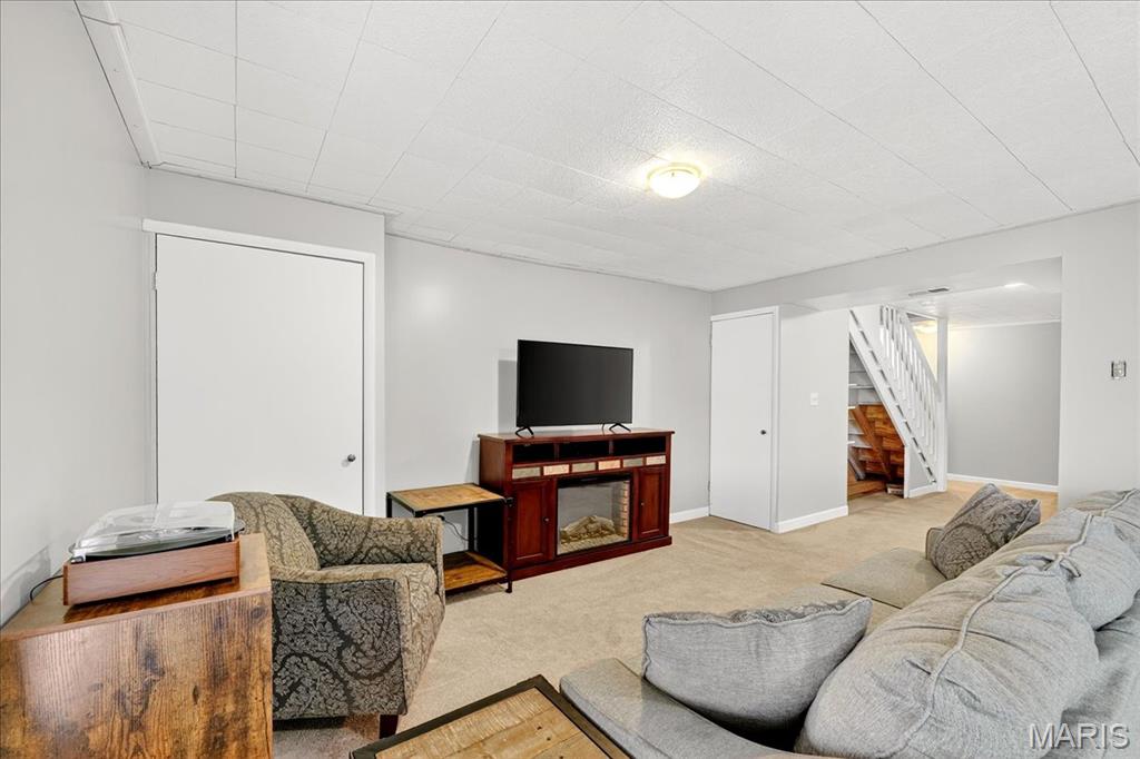 Maryland Heights, Missouri 63043, United States, 2 Bedrooms Bedrooms, ,3 BathroomsBathrooms,Residential,Active,235718