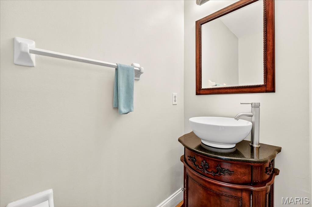 Maryland Heights, Missouri 63043, United States, 2 Bedrooms Bedrooms, ,3 BathroomsBathrooms,Residential,Active,235718