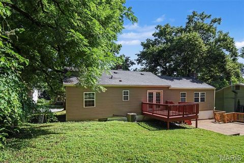 Tiny photo for 824 N Forest Avenue, Webster Groves, MO 63119 (MLS # 26038745)