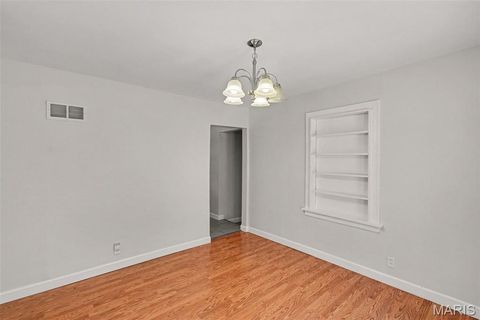 Tiny photo for 824 N Forest Avenue, Webster Groves, MO 63119 (MLS # 26038745)