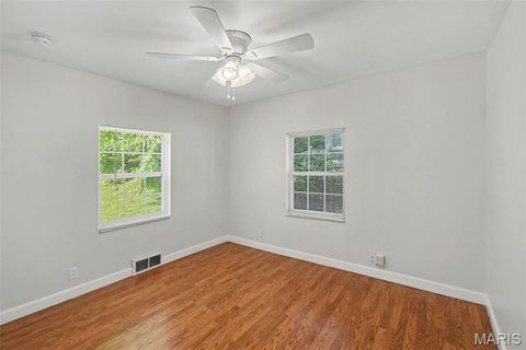 Tiny photo for 824 N Forest Avenue, Webster Groves, MO 63119 (MLS # 26038745)