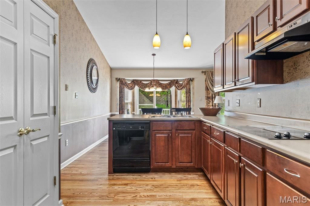 Photo of 3242 Woodridge Center Parkway, St Louis, MO 63129 (MLS # 26028866)