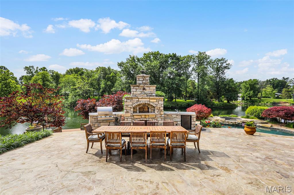 Glen Carbon, Illinois, 62034, United States, 3 Bedrooms Bedrooms, ,4 BathroomsBathrooms,Residential,Active,1960151