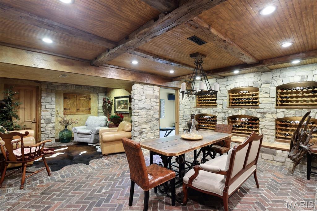 Glen Carbon, Illinois, 62034, United States, 3 Bedrooms Bedrooms, ,4 BathroomsBathrooms,Residential,Active,1960151