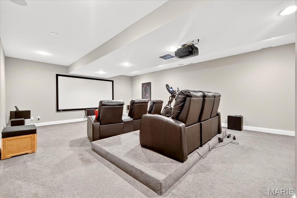 Kirkwood, Missouri 63122, United States, 5 Bedrooms Bedrooms, ,6 BathroomsBathrooms,Residential,Active,215735