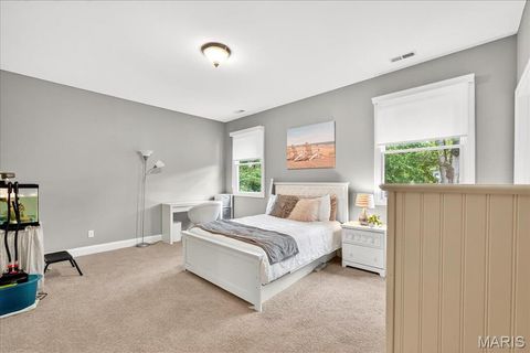 Tiny photo for 699 W Washington Avenue, Kirkwood, MO 63122 (MLS # 25064879)