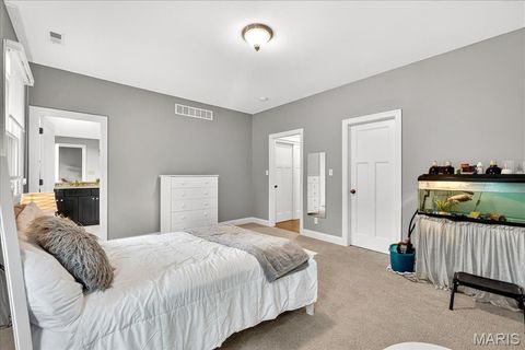 Tiny photo for 699 W Washington Avenue, Kirkwood, MO 63122 (MLS # 25064879)