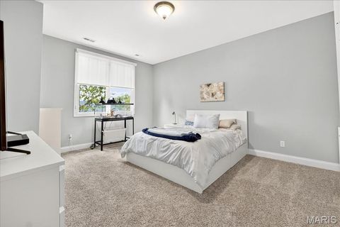 Tiny photo for 699 W Washington Avenue, Kirkwood, MO 63122 (MLS # 25064879)