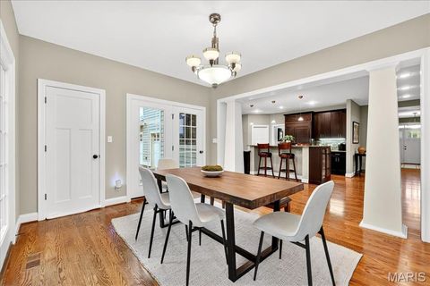 Tiny photo for 699 W Washington Avenue, Kirkwood, MO 63122 (MLS # 25064879)