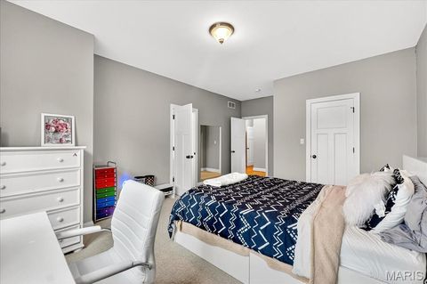 Tiny photo for 699 W Washington Avenue, Kirkwood, MO 63122 (MLS # 25064879)