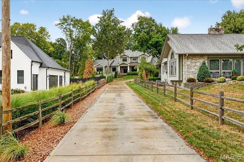 Tiny photo for 699 W Washington Avenue, Kirkwood, MO 63122 (MLS # 25064879)