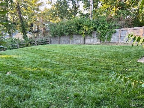 Tiny photo for 699 W Washington Avenue, Kirkwood, MO 63122 (MLS # 25064879)