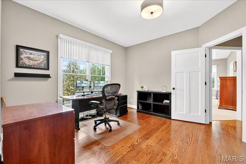 Tiny photo for 699 W Washington Avenue, Kirkwood, MO 63122 (MLS # 25064879)