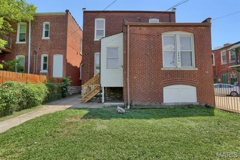 Tiny photo for 3543 Wyoming Street #upper, St Louis, MO 63118 (MLS # 25070679)