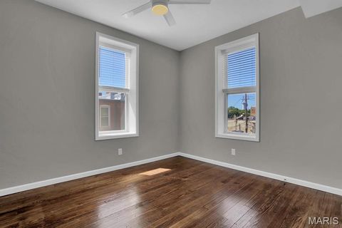 Tiny photo for 3543 Wyoming Street #upper, St Louis, MO 63118 (MLS # 25070679)
