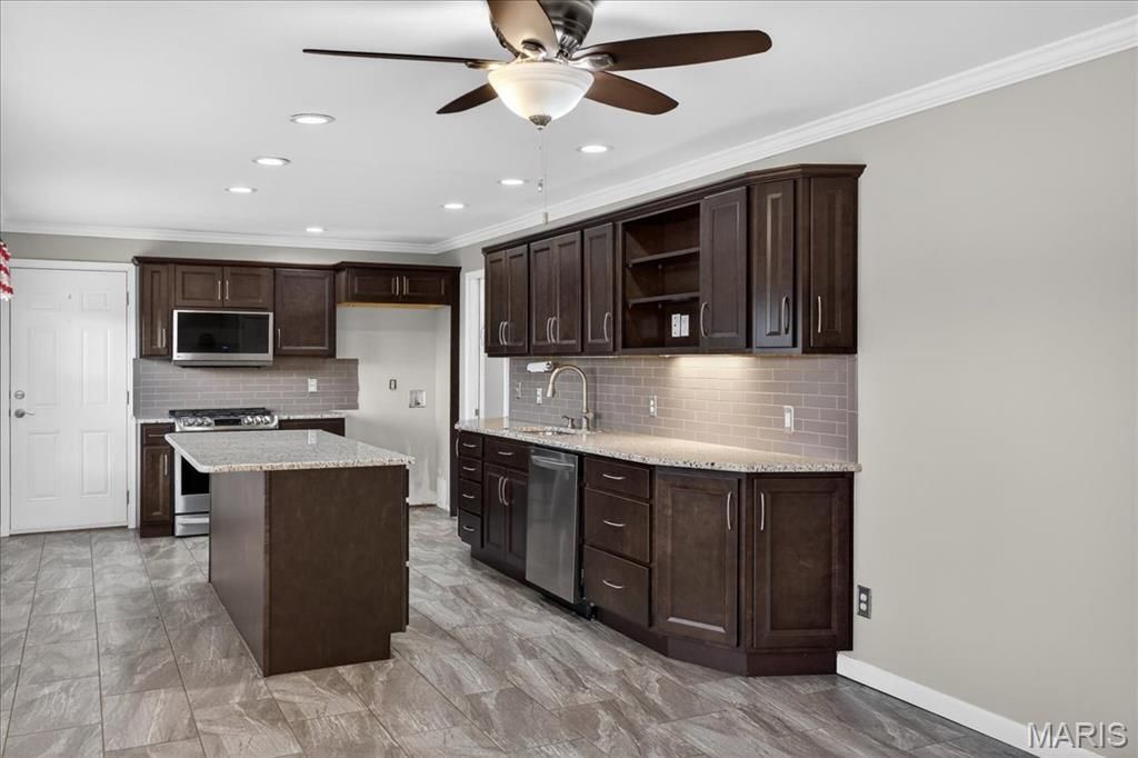 Photo of 110 Wildwood Court, St Charles, MO 63303 (MLS # 26019842)