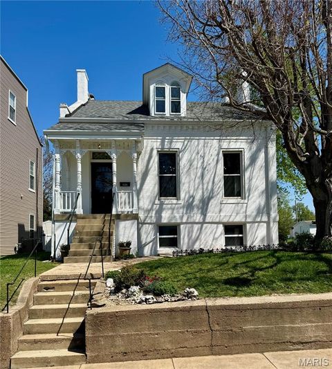 Photo of 626 Adams Street, St Charles, MO 63301 (MLS # 26023878)