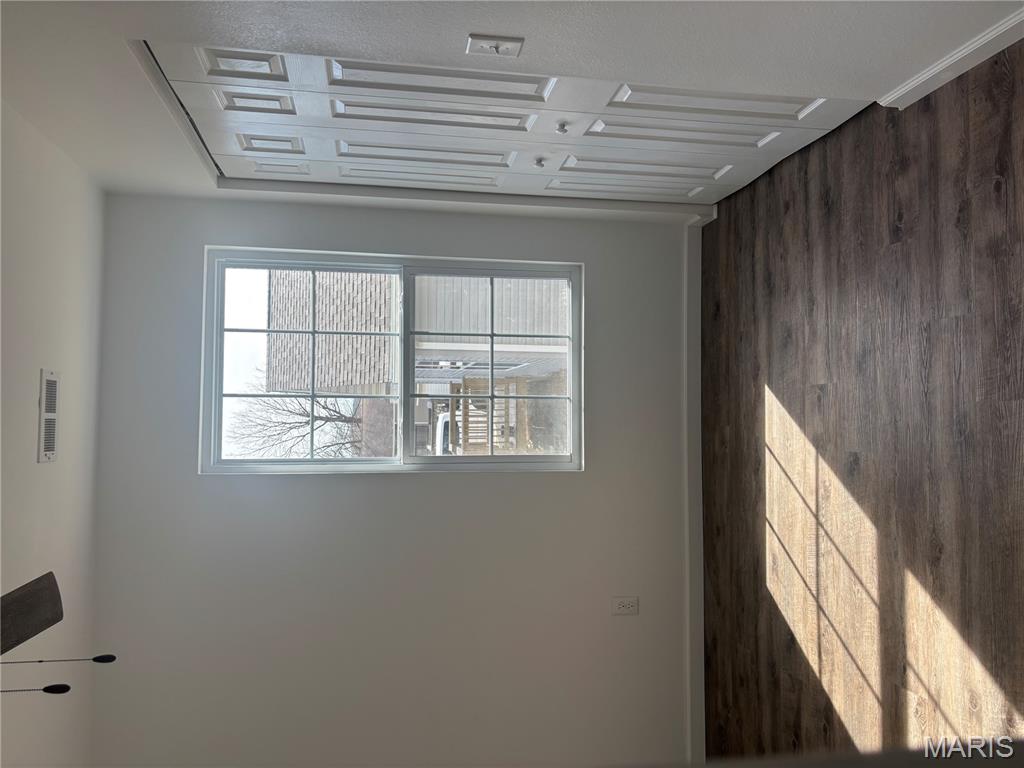 Colliers & Villars Add - Residential