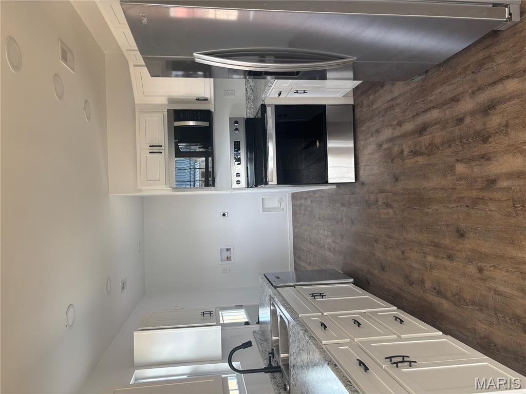 Colliers & Villars Add - Residential