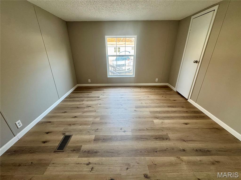 Shelter Mobile Manor - Residential