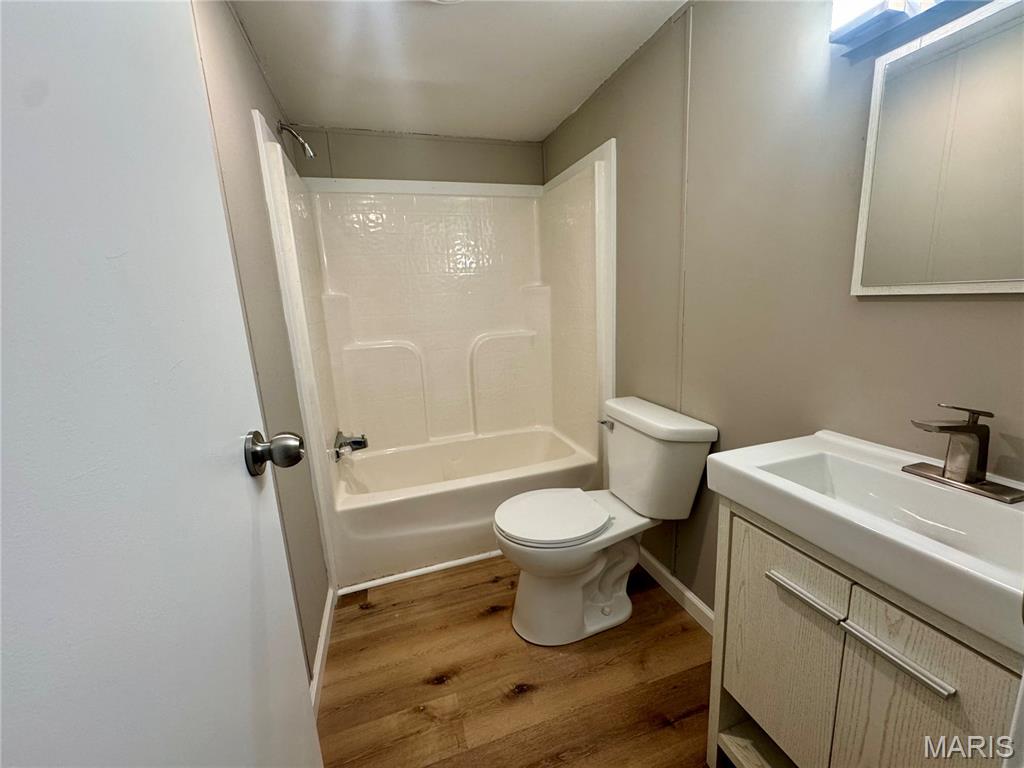 Shelter Mobile Manor - Residential