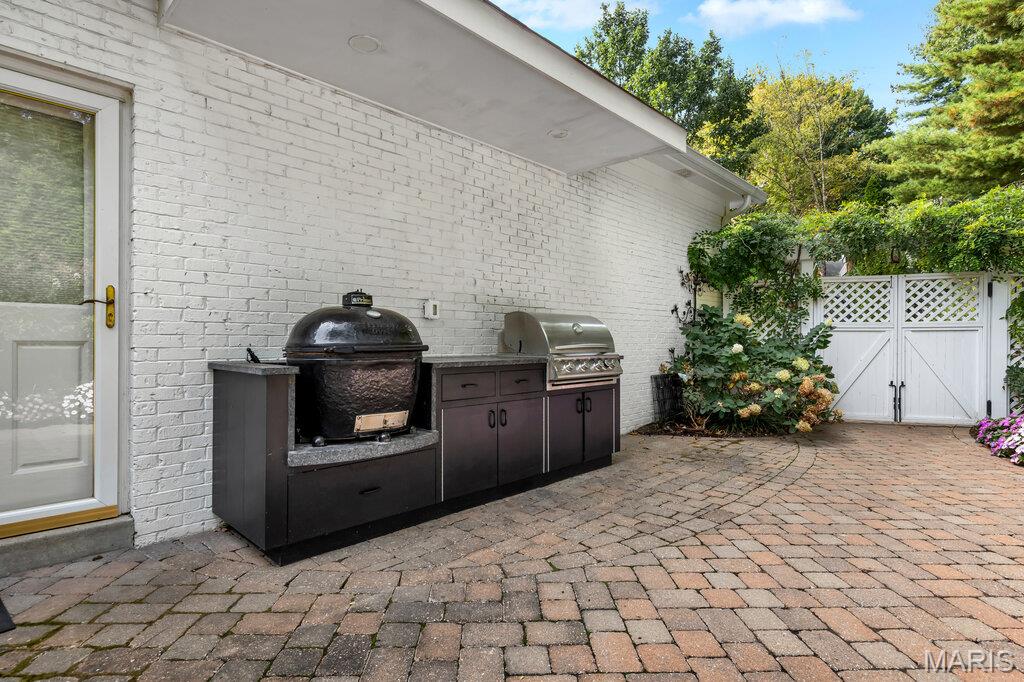 Weston Place - Residential