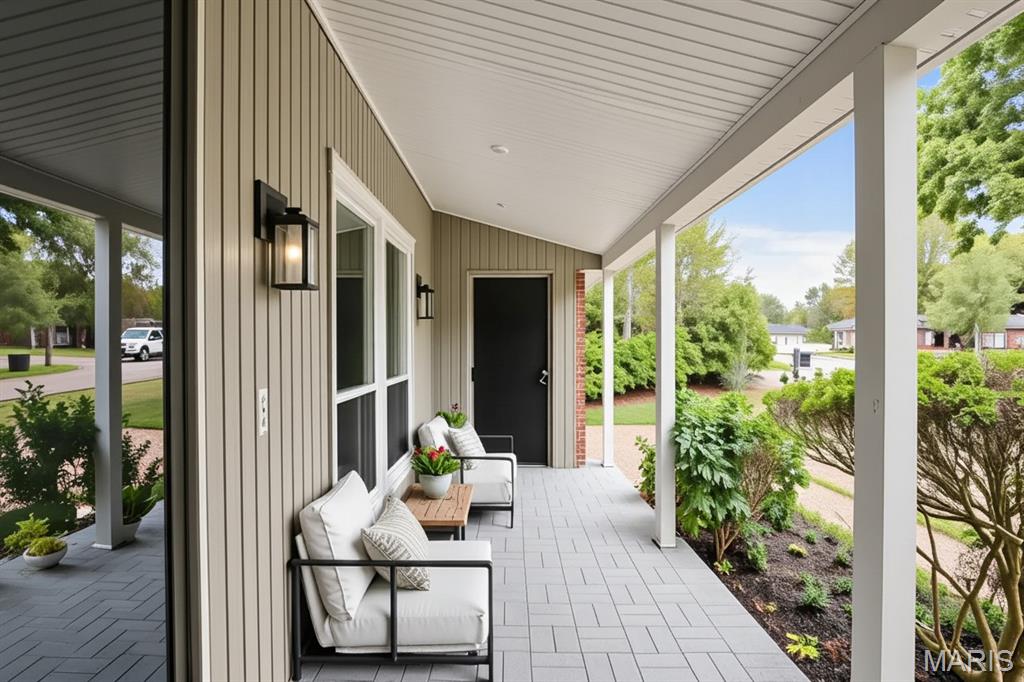 3870 Woodcrest Drive