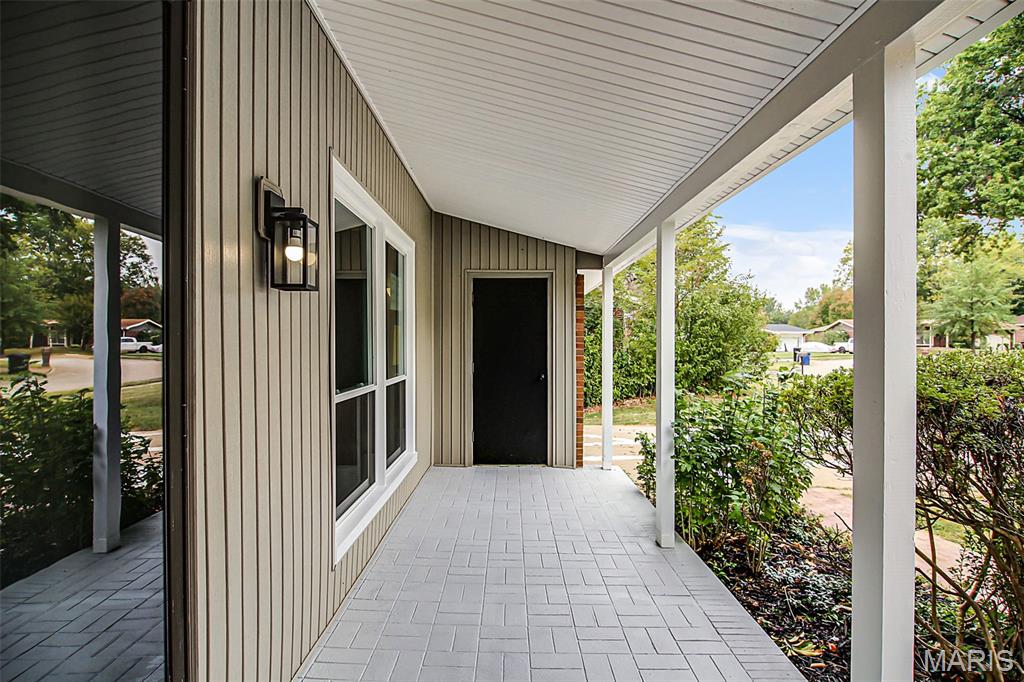 3870 Woodcrest Drive