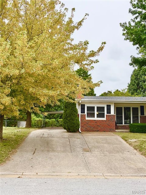Tiny photo for 76 Ruth Drive, St Charles, MO 63301 (MLS # 26061177)