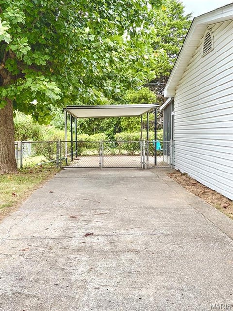 Tiny photo for 76 Ruth Drive, St Charles, MO 63301 (MLS # 26061177)