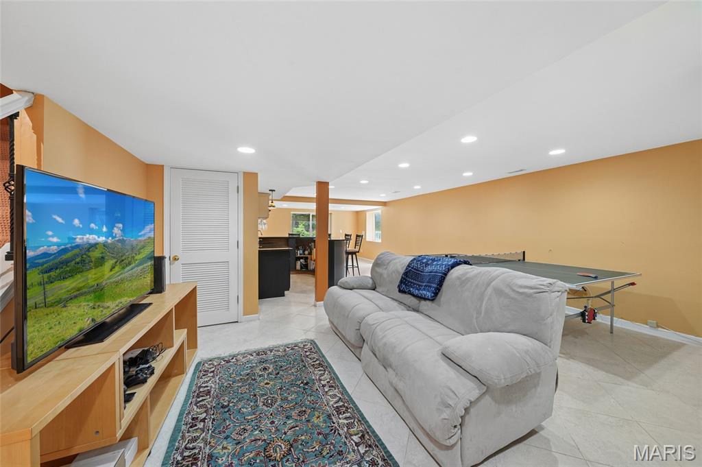 Sandistan Manor - Residential