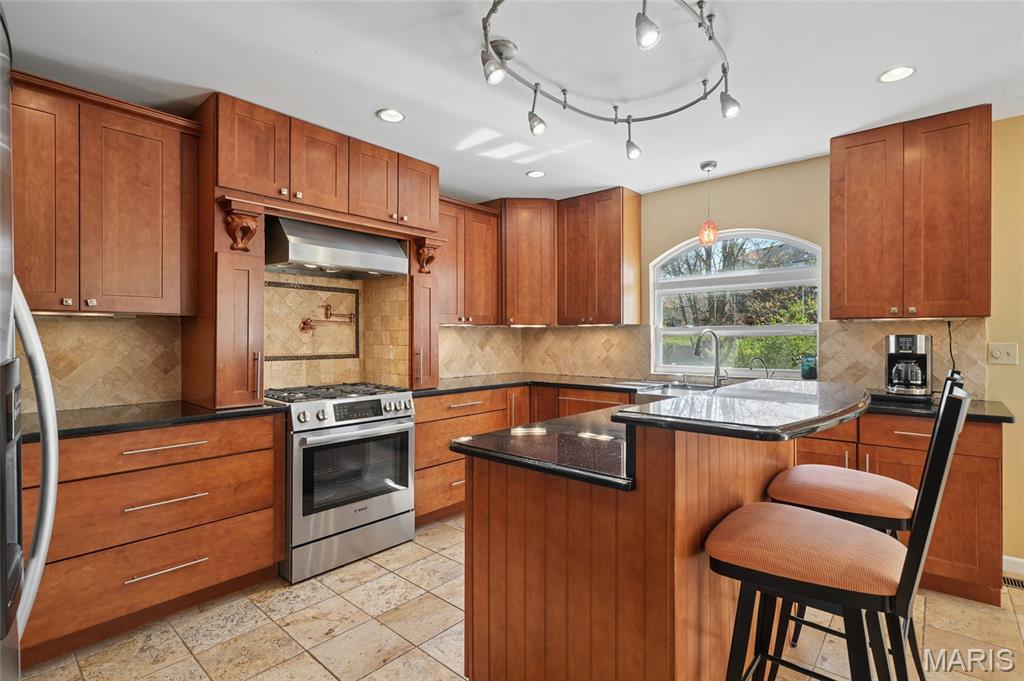 Sandistan Manor - Residential