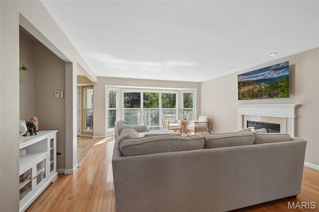 Sandistan Manor - Residential