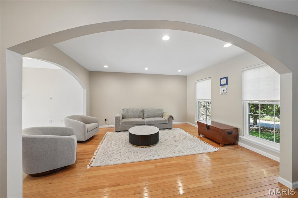 Sandistan Manor - Residential