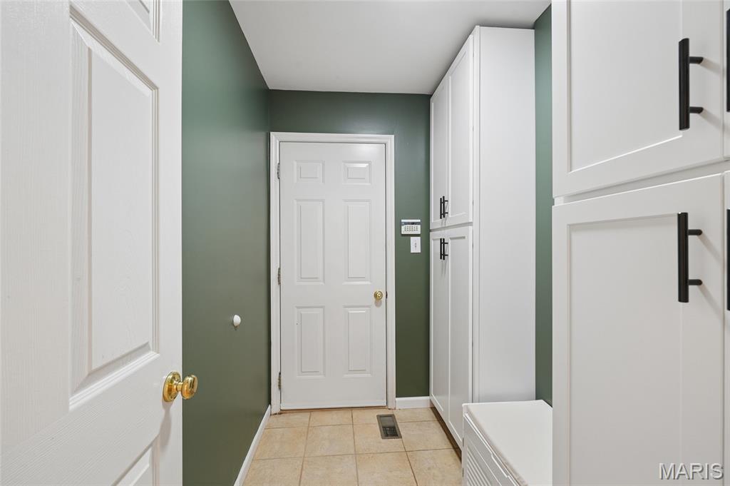 Sandistan Manor - Residential