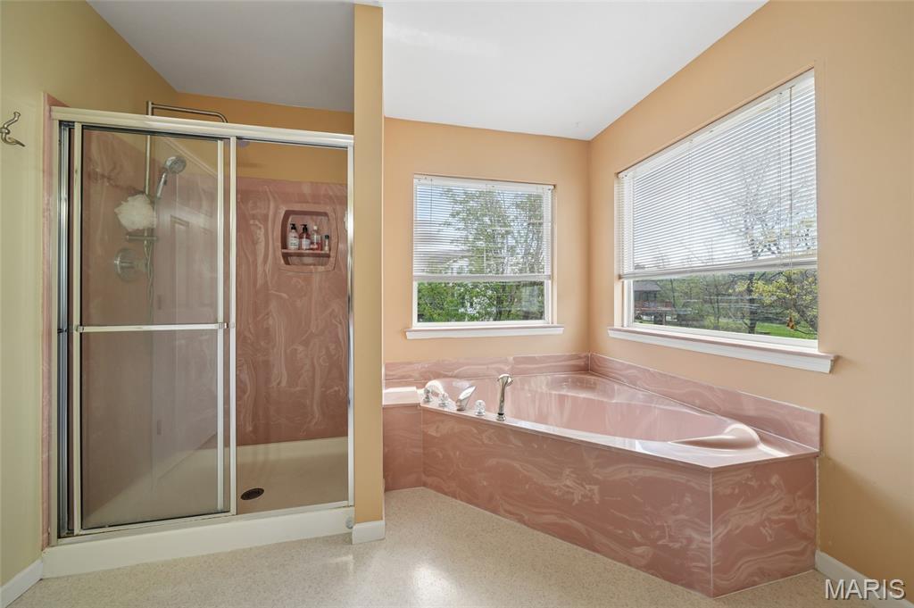 Sandistan Manor - Residential