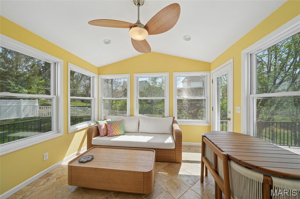 Sandistan Manor - Residential