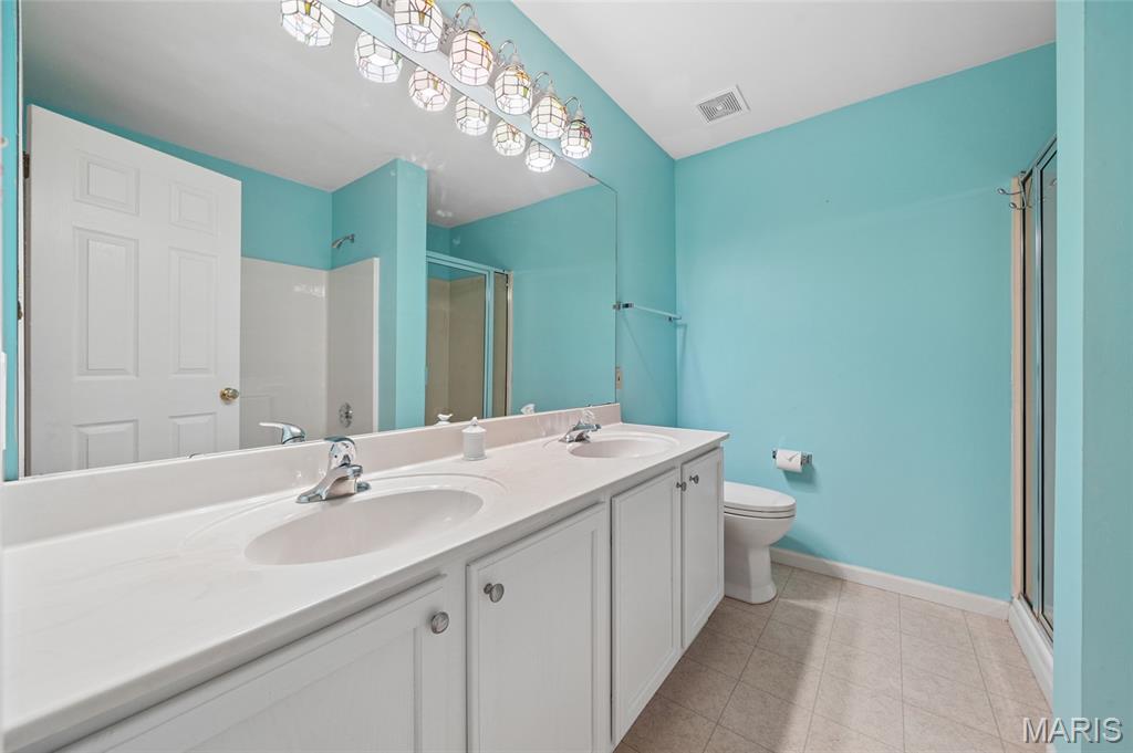 Sandistan Manor - Residential