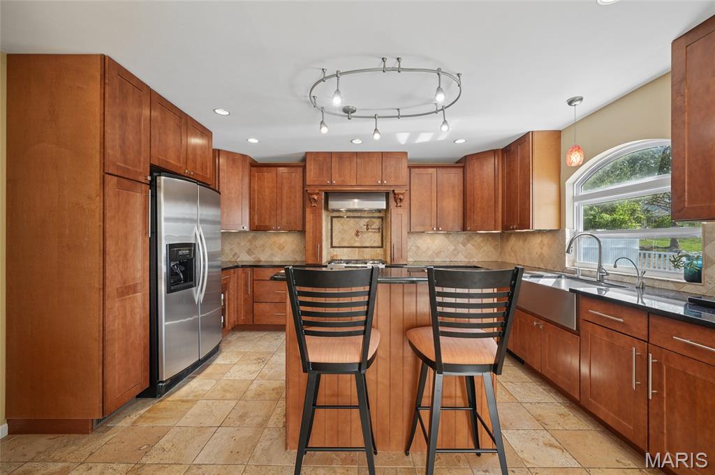 Sandistan Manor - Residential