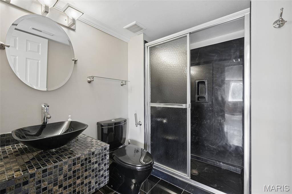 Sandistan Manor - Residential