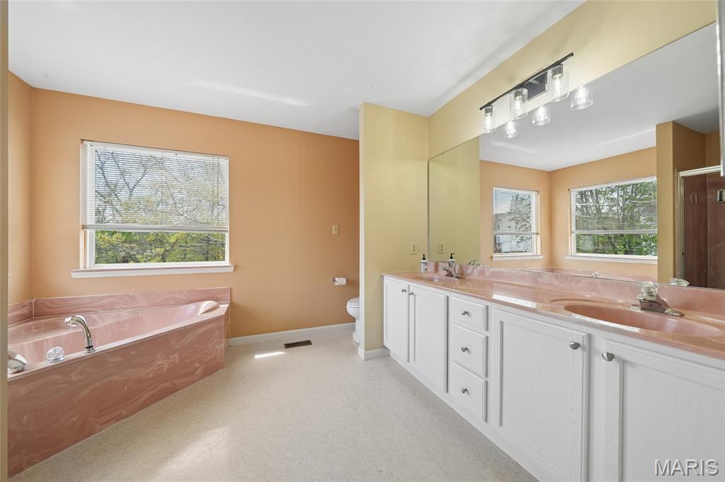 Sandistan Manor - Residential