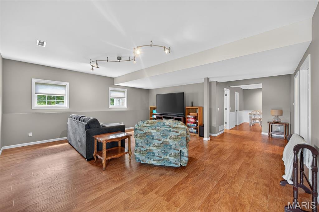 Troy, Missouri 63379, United States, 4 Bedrooms Bedrooms, ,6 BathroomsBathrooms,Residential,Active,195388