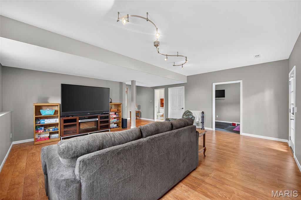 Troy, Missouri 63379, United States, 4 Bedrooms Bedrooms, ,6 BathroomsBathrooms,Residential,Active,195388