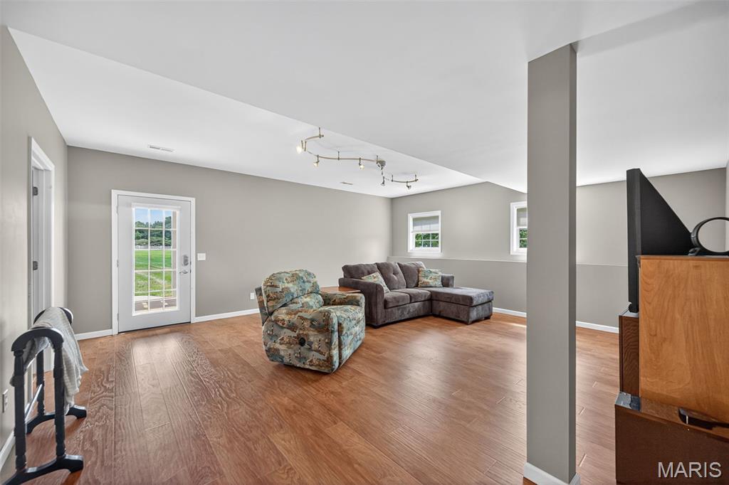 Troy, Missouri 63379, United States, 4 Bedrooms Bedrooms, ,6 BathroomsBathrooms,Residential,Active,195388