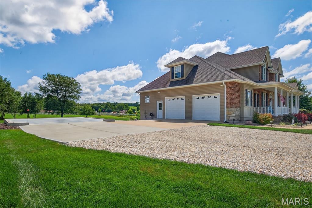 Troy, Missouri 63379, United States, 4 Bedrooms Bedrooms, ,6 BathroomsBathrooms,Residential,Active,195388