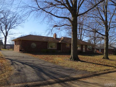 838 Middleboro Drive St Louis MO 63125