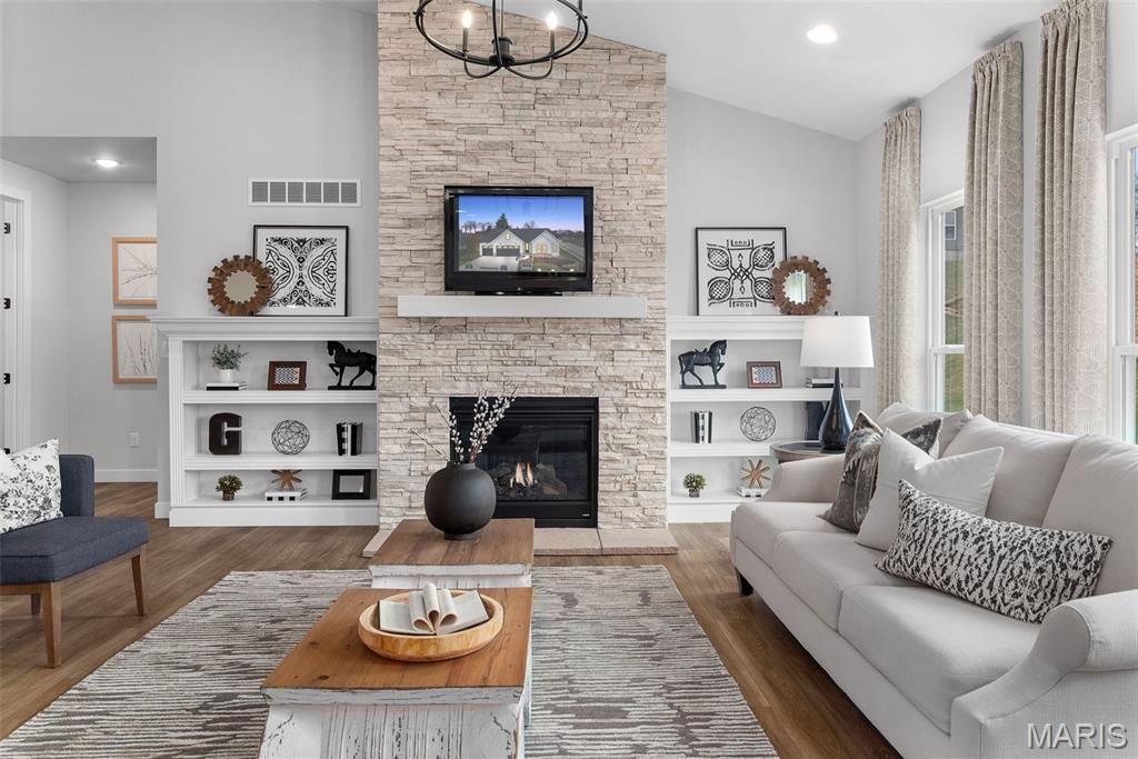 Estates At Pinckney Ridge - Residential