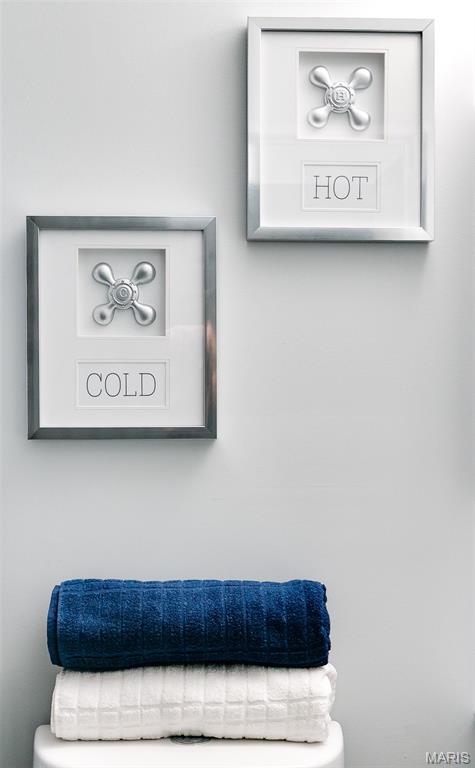 Hathaway Manor 7 - Residential